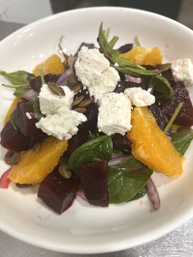 ORANGE BEET SALATA